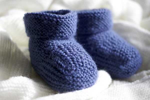 Des modèles de chaussons bébé tricot pour chaque petit pied